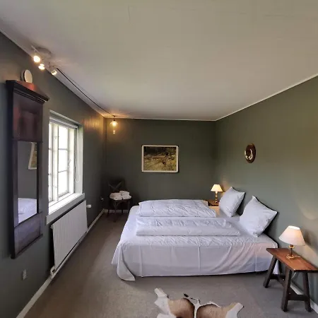 Bed & Breakfast Bo I 'Jagthyblen' Pa Historisk Gods I Naturen